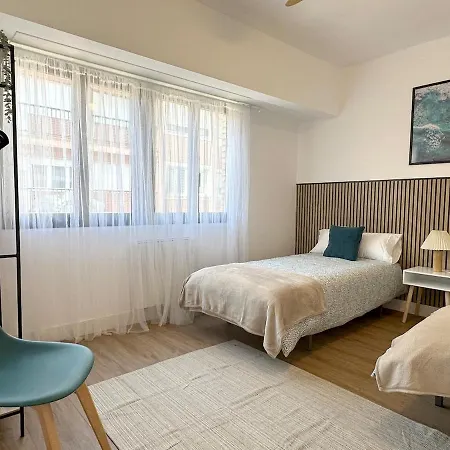 Amplio En El Centro * Castro Urdiales