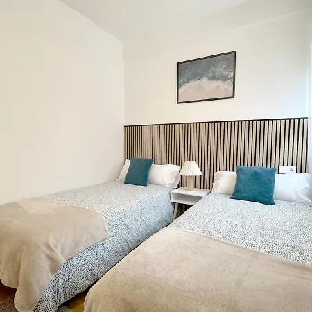 Amplio En El Centro Apartamento *