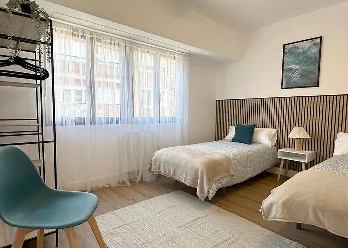 Amplio En El Centro * Castro Urdiales